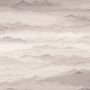 Empapelado mural Roerich Twilight Pale Rose, colección Quiet Worlds, cordilleras en capas en tonos gris humo - Alchemyst